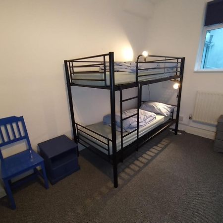 Ocean Backpackers Self-Catering Hostel Ilfracombe Kültér fotó