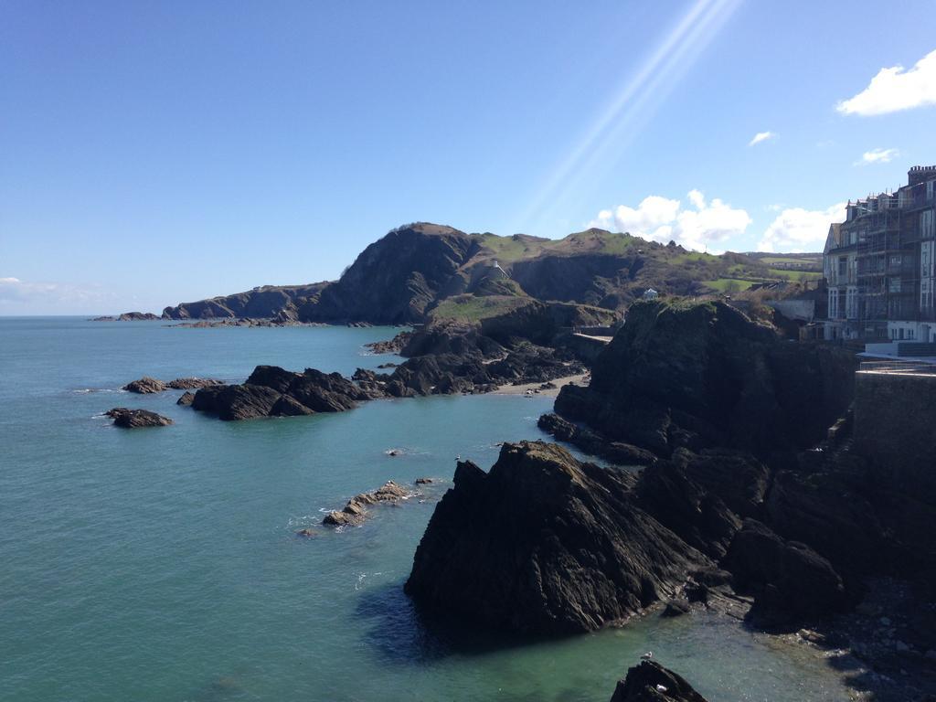 Ocean Backpackers Self-Catering Hostel Ilfracombe Kültér fotó