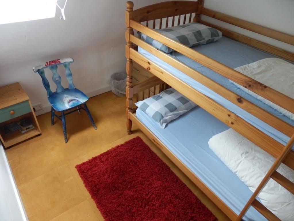 Ocean Backpackers Self-Catering Hostel Ilfracombe Kültér fotó