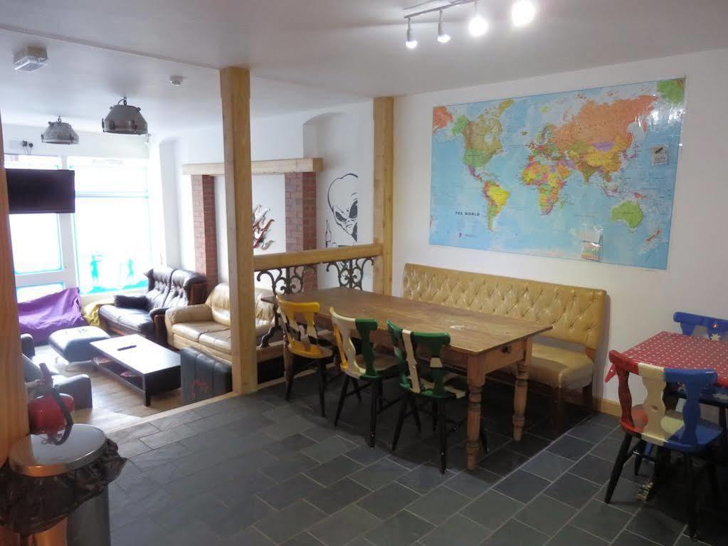 Ocean Backpackers Self-Catering Hostel Ilfracombe Kültér fotó