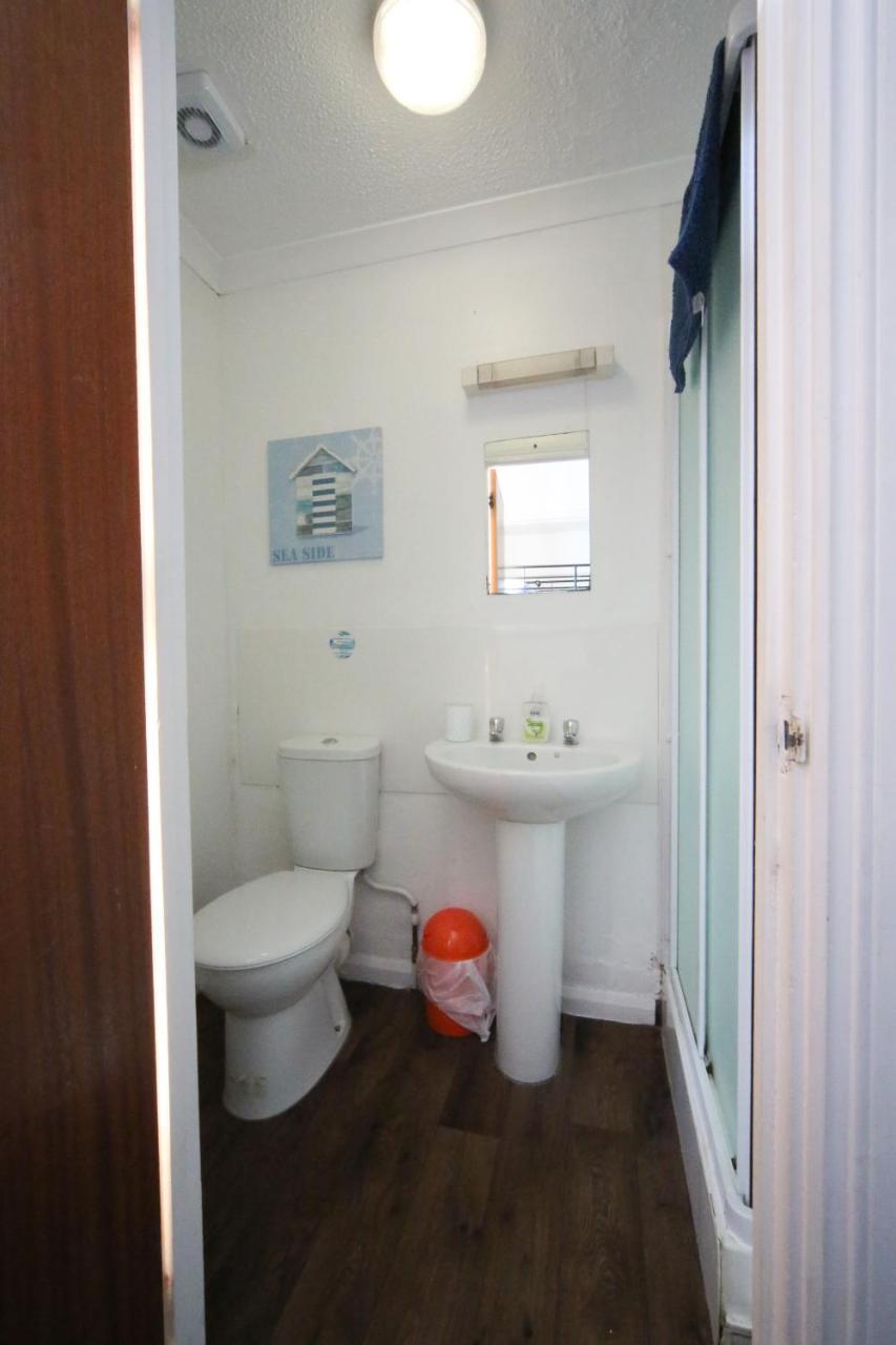 Ocean Backpackers Self-Catering Hostel Ilfracombe Kültér fotó